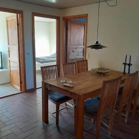 דירה 2 Bedroom, 1 Bath *